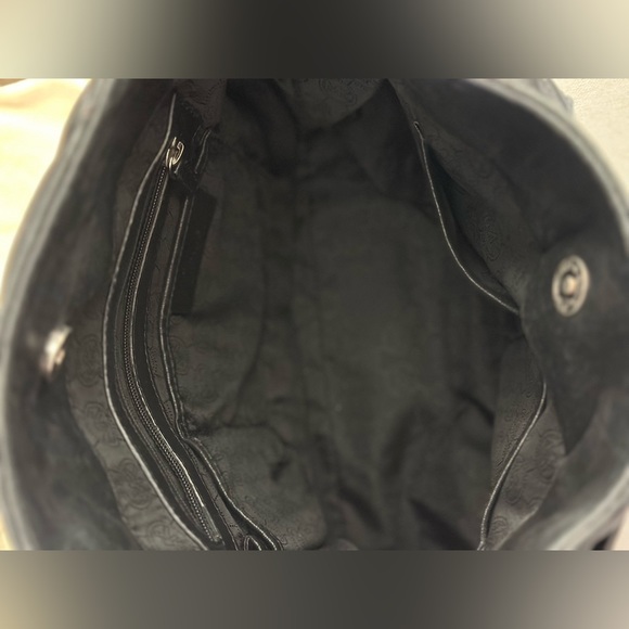 Michael Kors Large Hamilton Quilted Black Leather Lock and Key Purse Bag - Picture 5 of 9